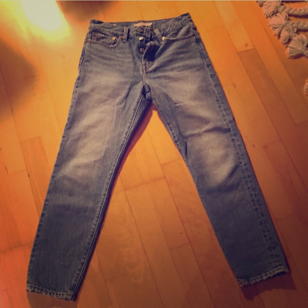 Levi’s Wedgie Jeans